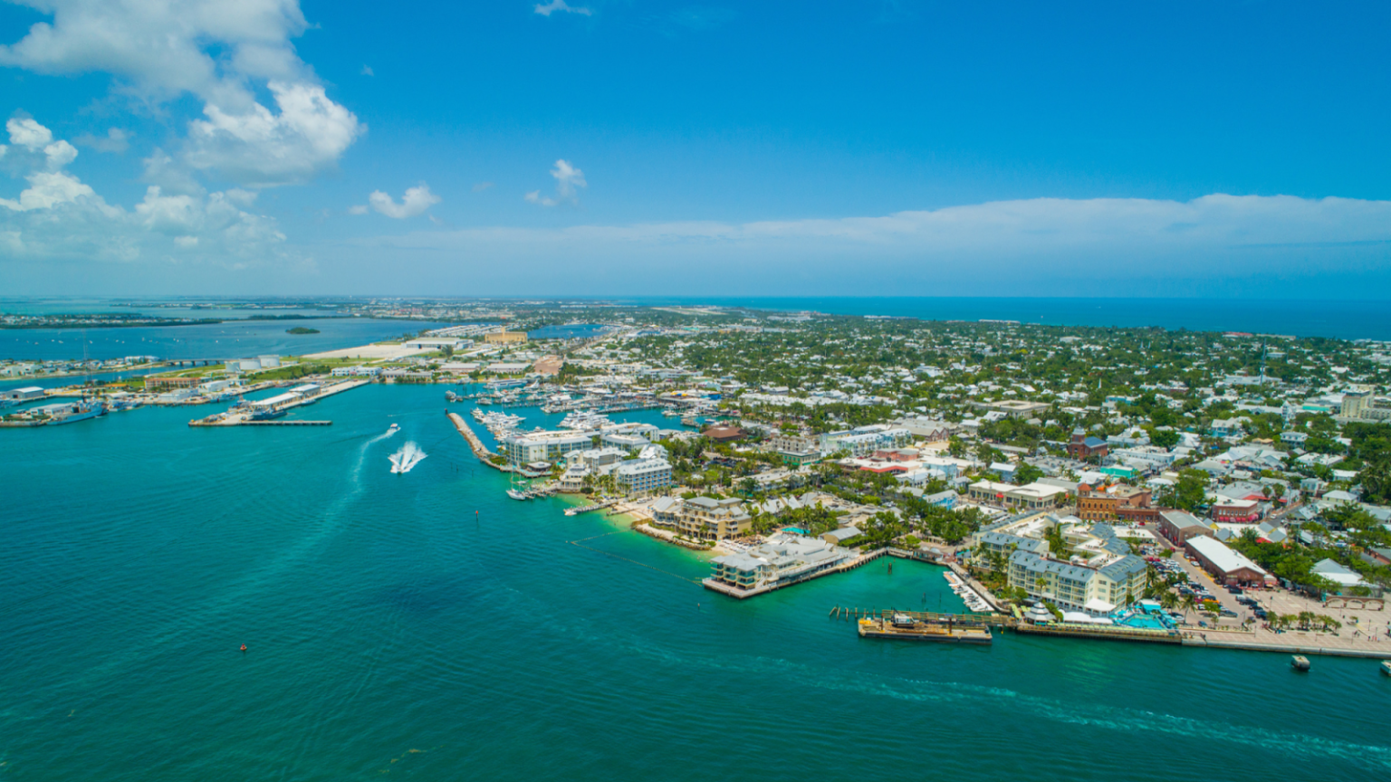 What airlines fly direct to Key West? | Southernmost Beach Resort